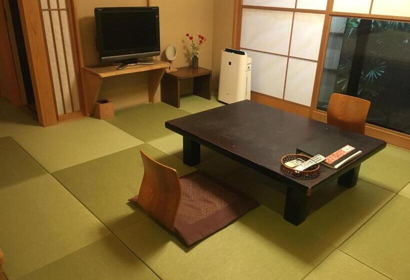Quarto Estandar, Toushinan Komeya