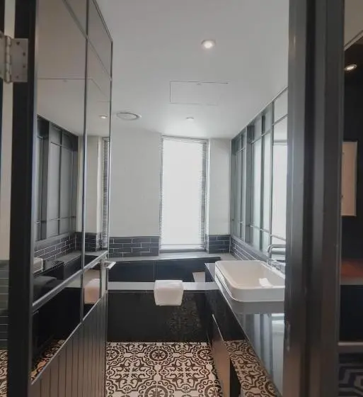 سوئیت پریمیوم, Marinabay Seoul Ara
