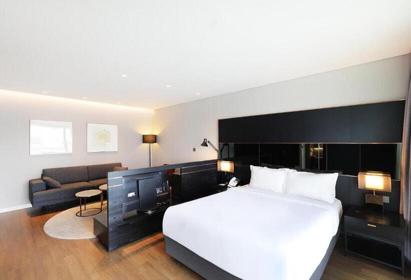 クイーンサイズベッドのジュニアスイート, Marinabay Seoul Ara