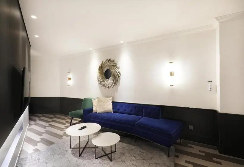 Junior suite with river view, Marinabay Seoul Ara