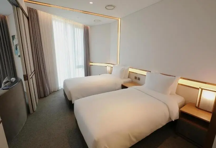 سوئیت با چشم‌انداز رودخانه, Marinabay Seoul Ara