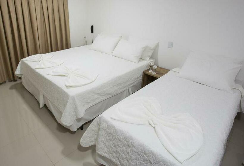 חדר סטנדרט לשלושה, New Concept