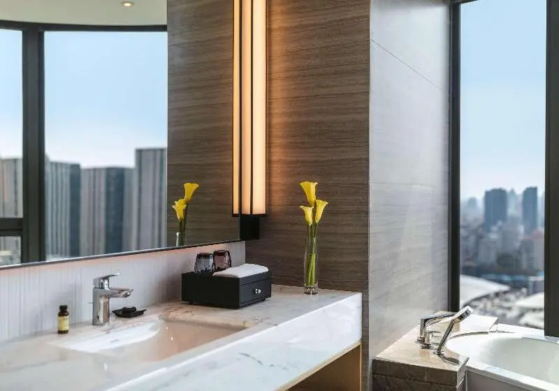 キングサイズベッド、シティビューデラックスルーム, Pullman Fuzhou Tahoe