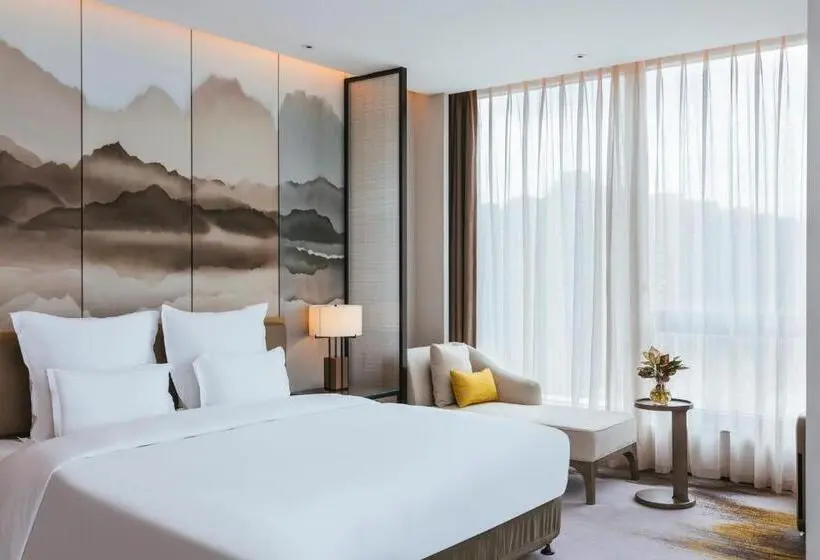 キングサイズベッドのデラックススイート, Pullman Fuzhou Tahoe