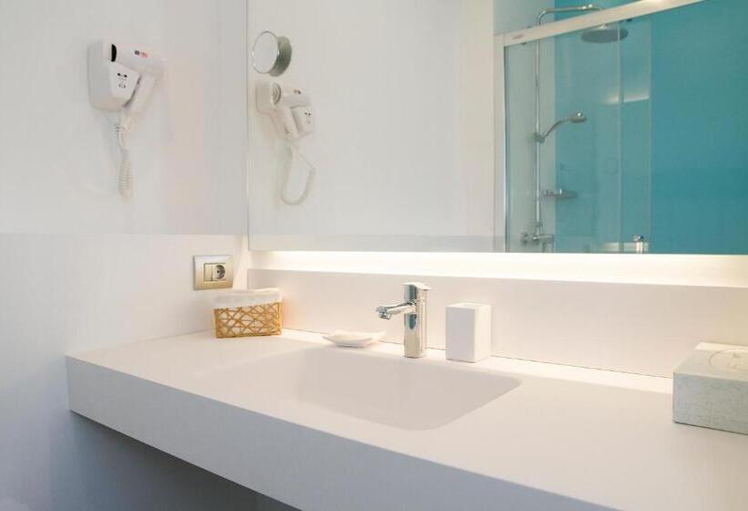 标准间, Romantic Los 5 Sentidos