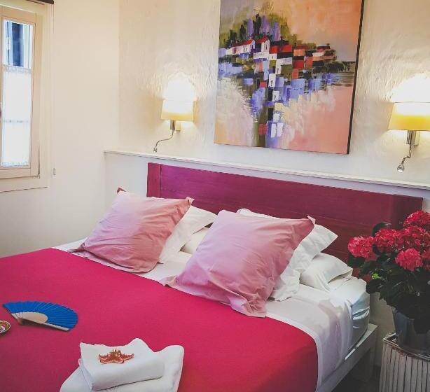 豪华房间, Romantic Los 5 Sentidos