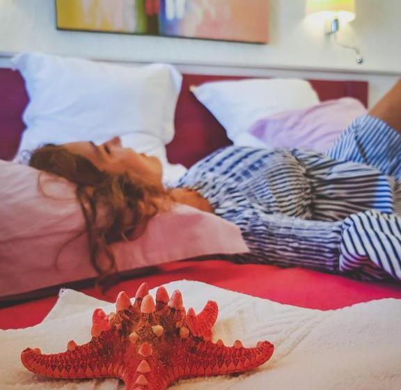 豪华房间, Romantic Los 5 Sentidos