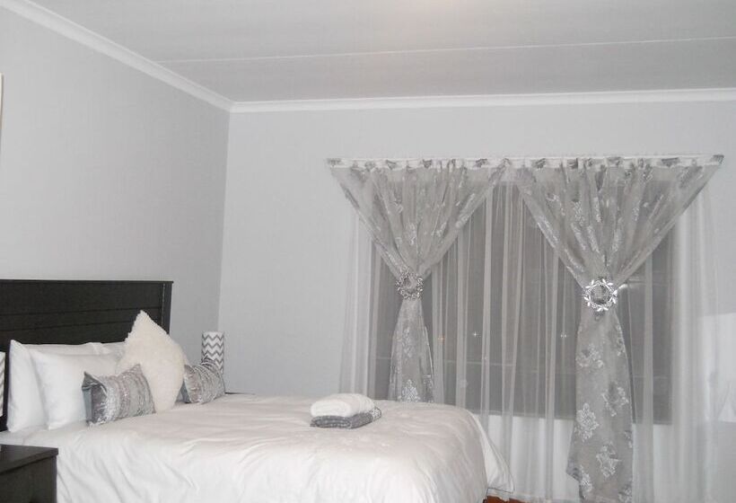 اتاق استاندارد, Noble Hearts Bed & Breakfast