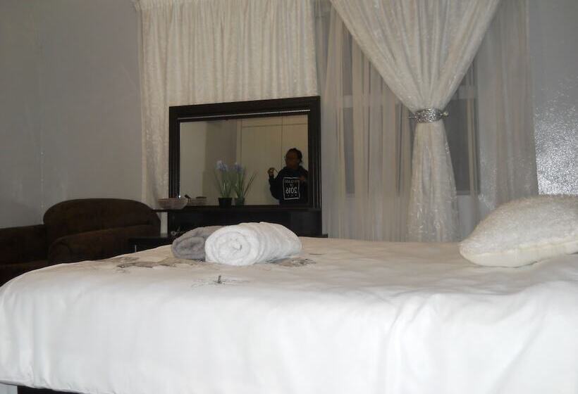 اتاق استاندارد, Noble Hearts Bed & Breakfast