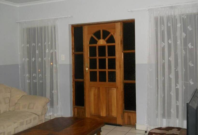 اتاق استاندارد, Noble Hearts Bed & Breakfast