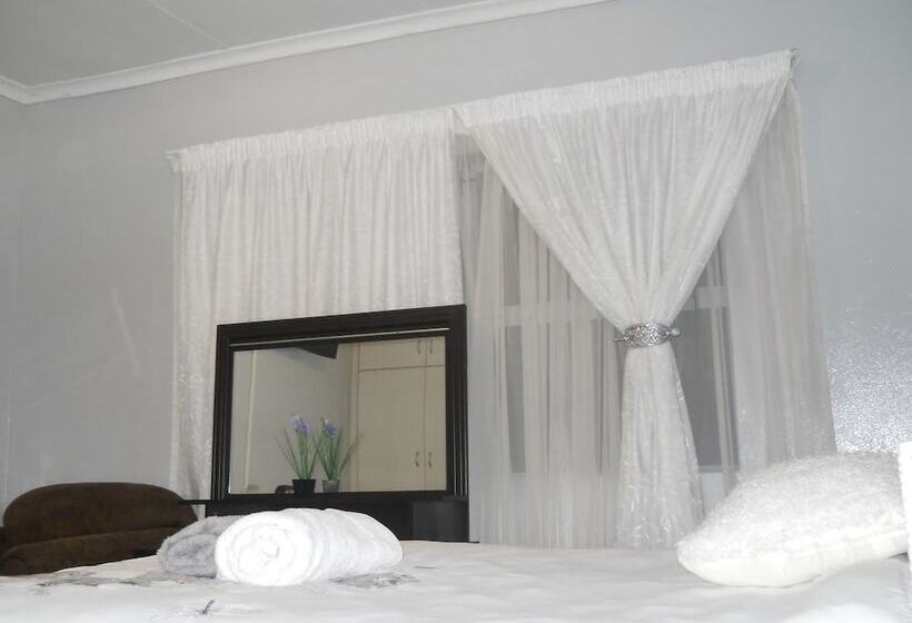 اتاق استاندارد, Noble Hearts Bed & Breakfast