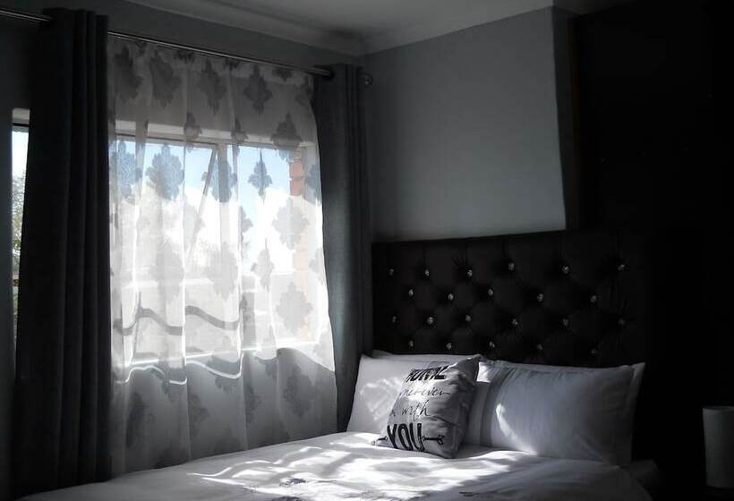 اتاق استاندارد, Noble Hearts Bed & Breakfast