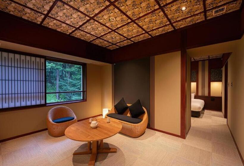 غرفة قياسية, 猿投温泉金泉閣