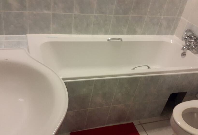 اتاق استاندارد, Tintech Bed & Breakfast