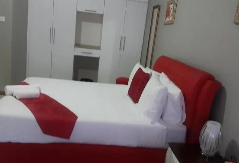 اتاق لوکس, Tintech Bed & Breakfast