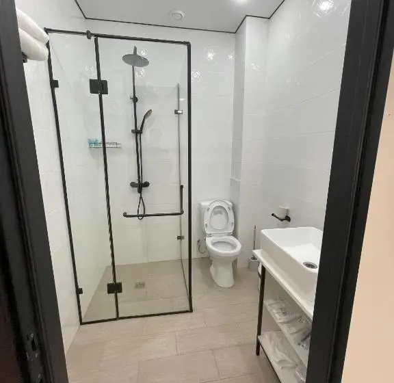اتاق استاندارد, Aq Jol