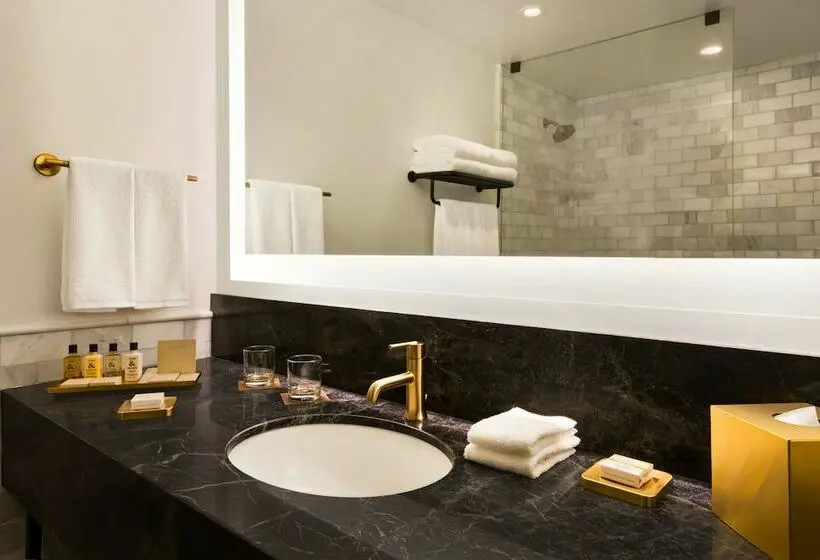 اتاق سوپریور, Exchange Hotel Vancouver