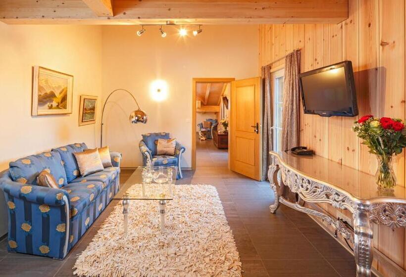 جناح, Griesalp Hotels