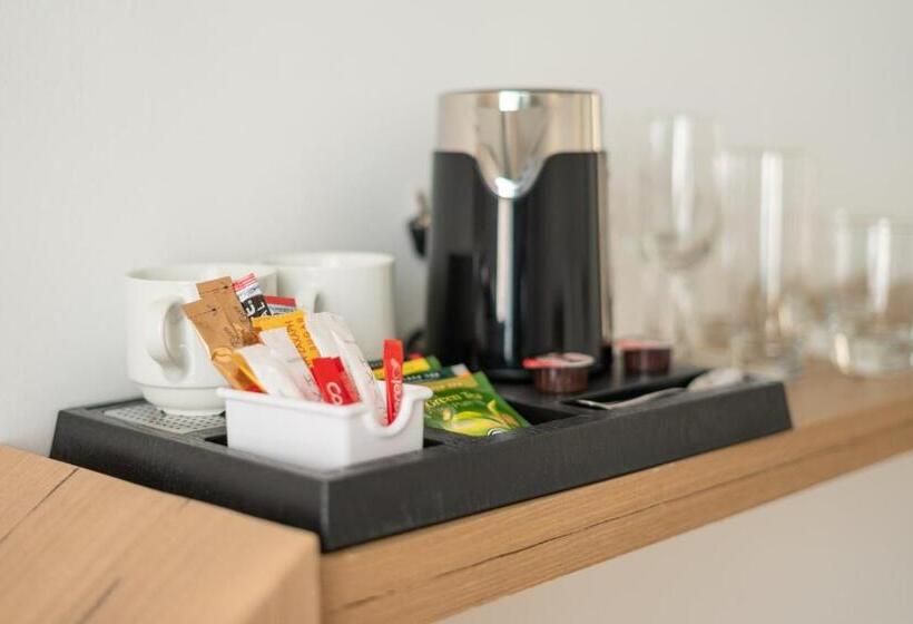 配有游泳池的小型套房, Aloe Hotel   Adults Only