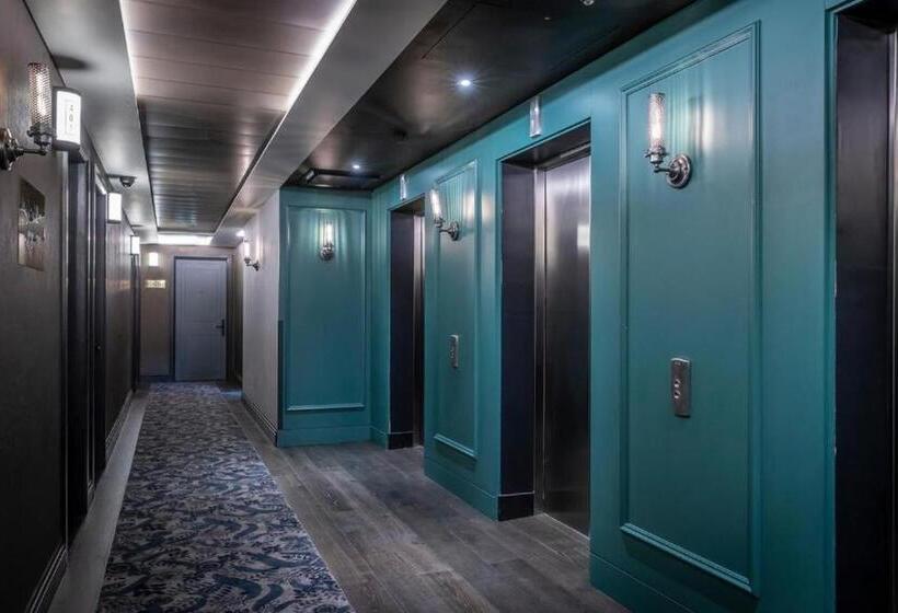 غرفة ديلوكس عائلية, Clayton Hotel City Of London