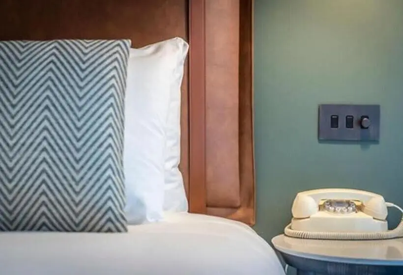 ジュニアスイート, Clayton Hotel City Of London