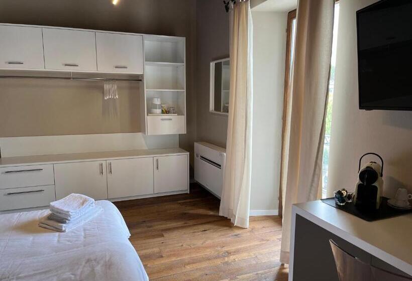 스탠다드 발코니 룸, Garni Degli Angioli