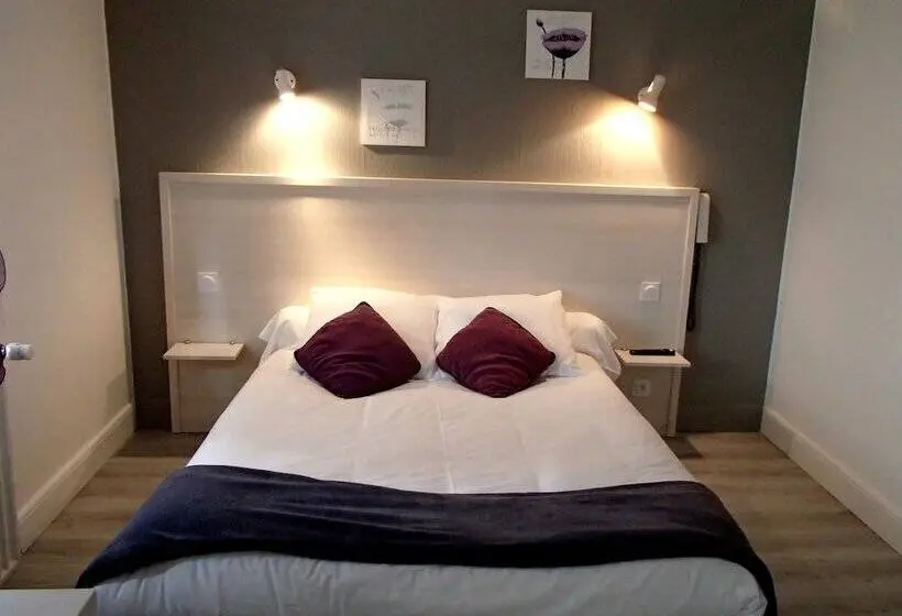 スタンダード4人部屋, Logis Hôtel Le Pont D Arcole