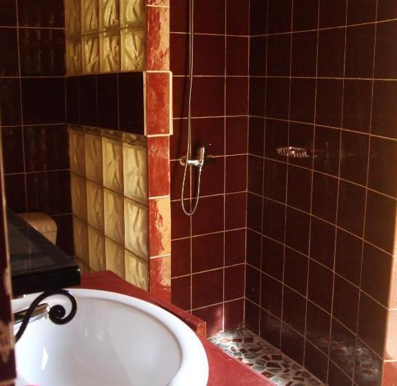 بانگلوی استاندارد 2 خوابه, Maison Couleur Passion