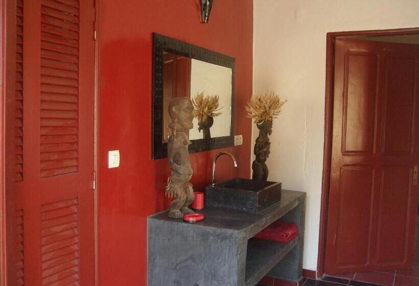 بانگلوی استاندارد 2 خوابه, Maison Couleur Passion