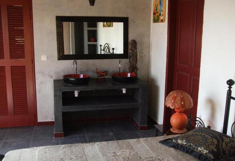 بانگلوی استاندارد 2 خوابه, Maison Couleur Passion