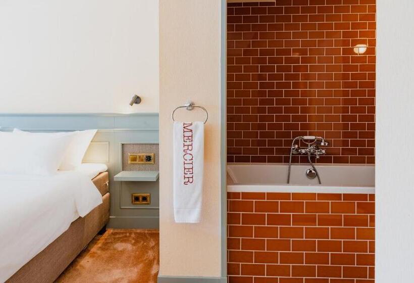 メゾネットスイート, Mercier