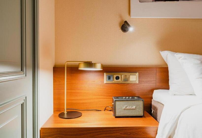 スタンダードインサイドビュールーム, Mercier