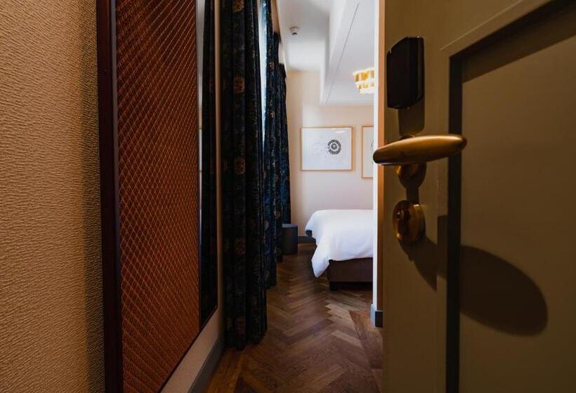 ベーシックルーム, Mercier