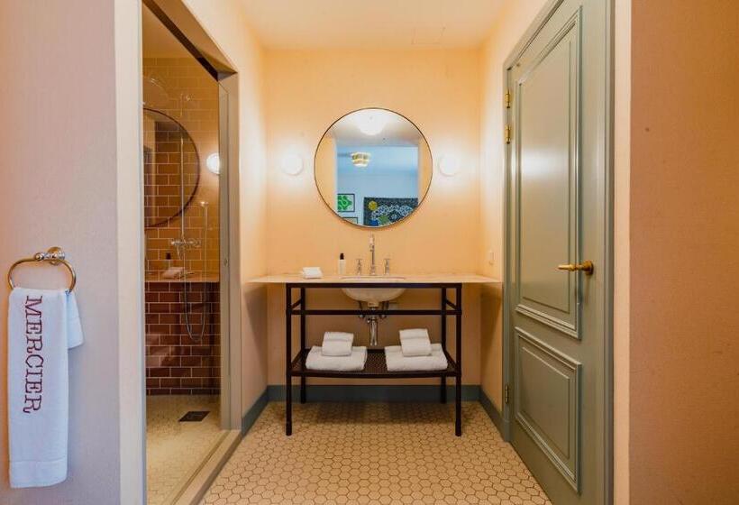 デラックスルーム, Mercier