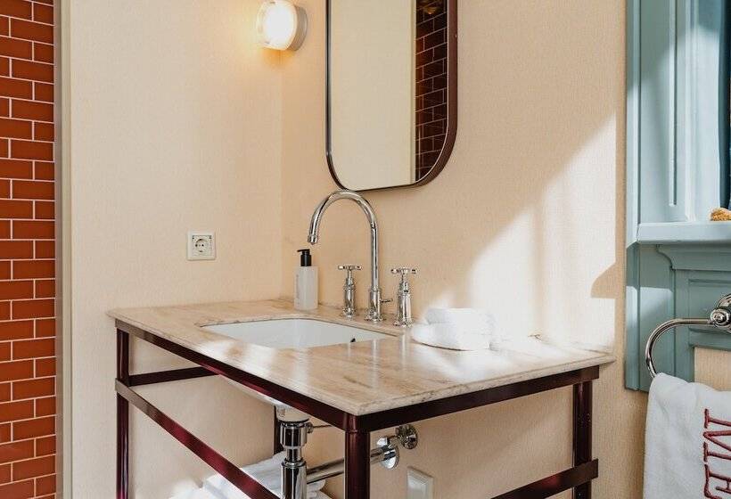 コンフォートルーム, Mercier