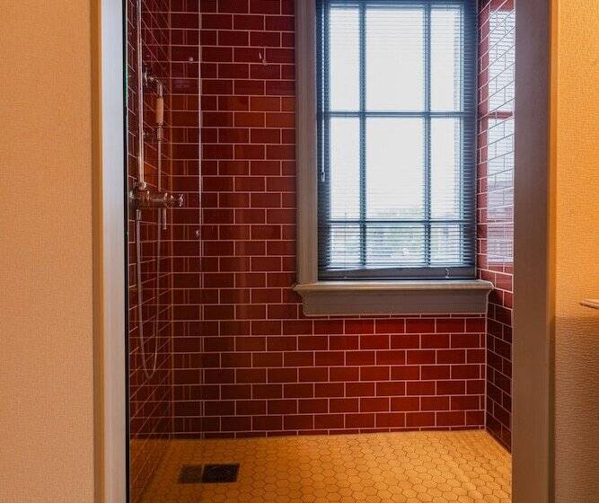 ジュニアスイート, Mercier