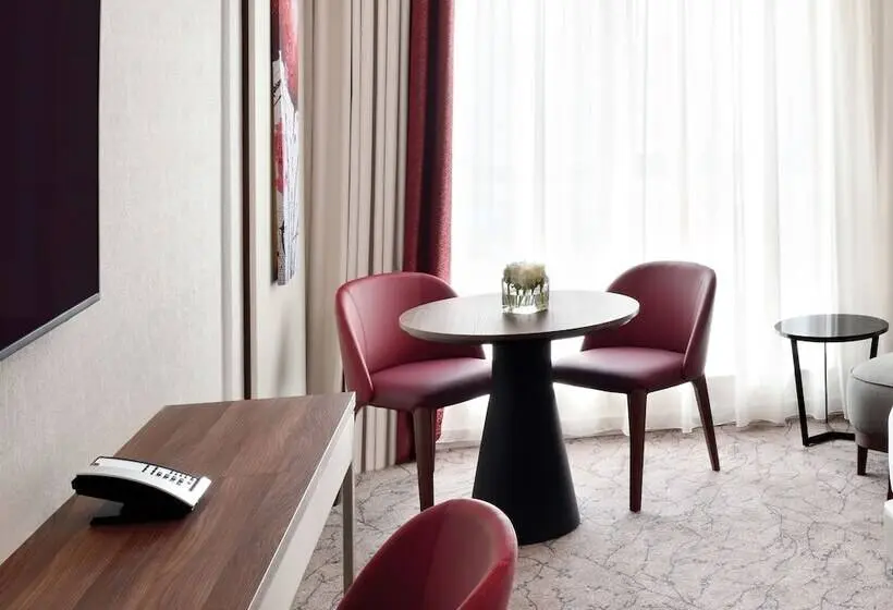 Deluxe-huone, Mövenpick Hotel Apartments Downtown Dubai
