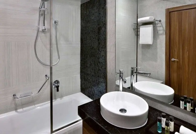 Huoneisto 1 Makuuhuone Näkymä, Mövenpick Hotel Apartments Downtown Dubai