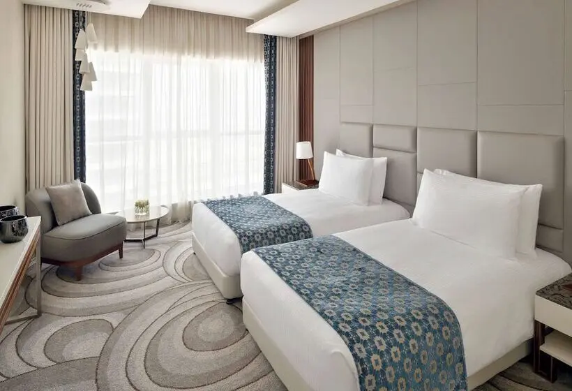 Ullakkohuone, Mövenpick Hotel Apartments Downtown Dubai
