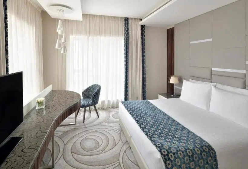 Ullakkohuone, Mövenpick Hotel Apartments Downtown Dubai