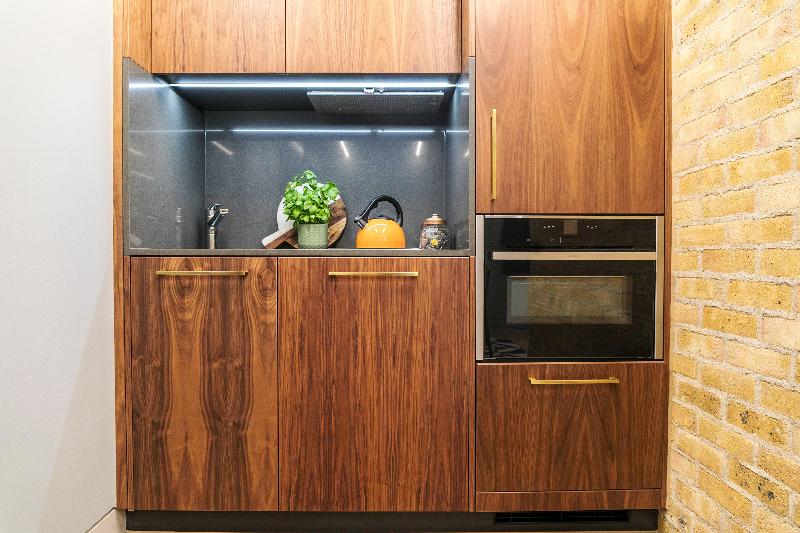 إستوديو بريميوم, Native Bankside