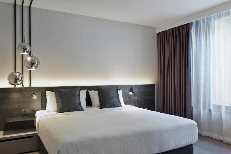 Superior studio with city view, Residence Inn By Marriott Frankfurt City Center