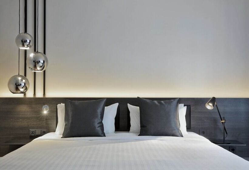 Superior studio with city view, Residence Inn By Marriott Frankfurt City Center