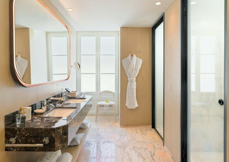 اتاق استاندارد با چشمانداز باغ, The One Palácio da Anunciada