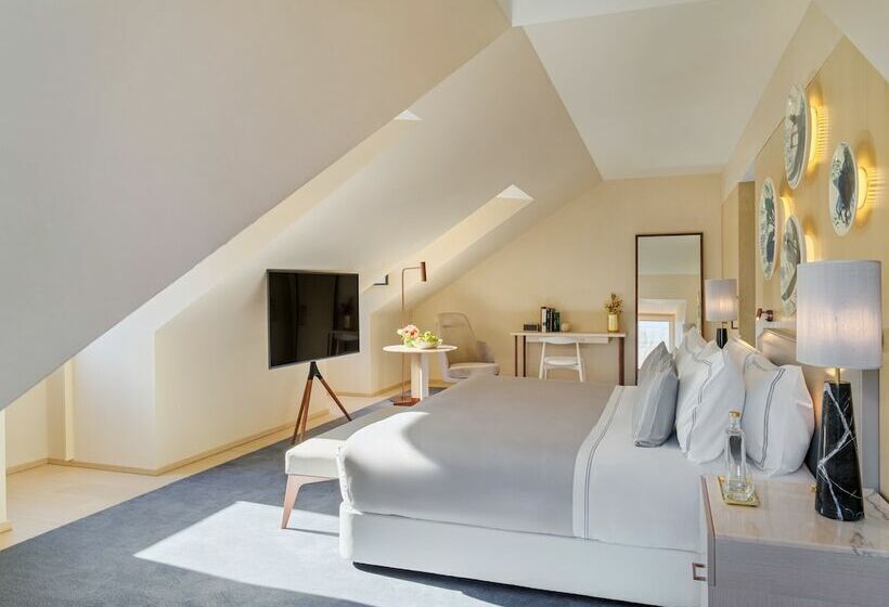 اتاق لوکس, The One Palácio da Anunciada