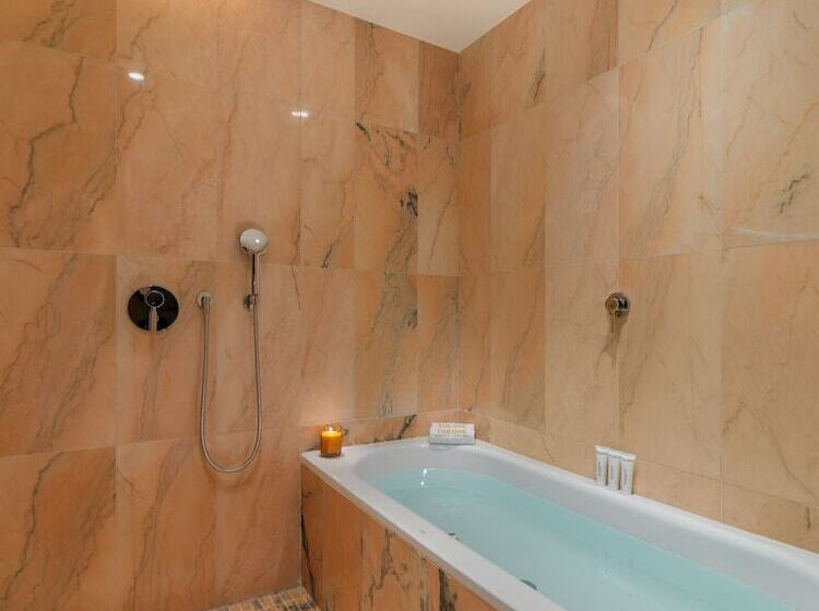 اتاق لوکس, The One Palácio da Anunciada