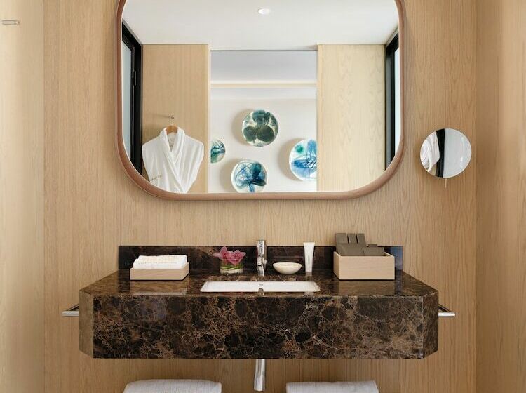 اتاق لوکس با چشمانداز باغ, The One Palácio da Anunciada