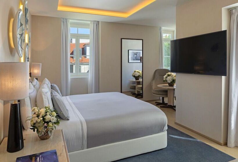 اتاق لوکس, The One Palácio da Anunciada