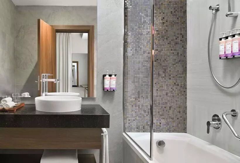 Huoneisto 1 Makuuhuone Näkymä, Mövenpick Hotel Apartments Downtown Dubai