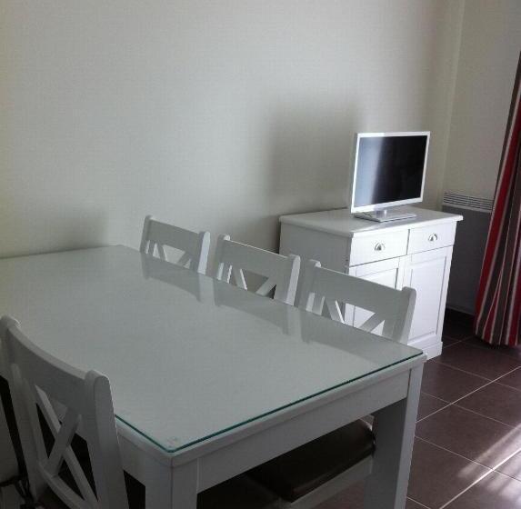 带2个卧室的公寓, Résidence Odalys Le Clos Saint Michel